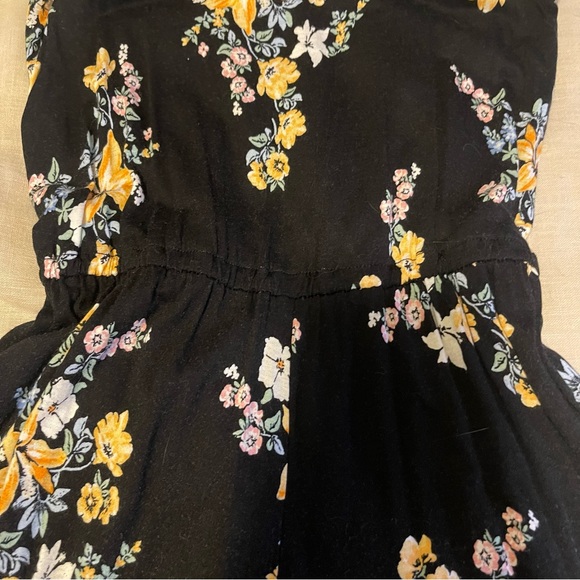 Divided Black Floral Strappy Romper - Picture 3 of 4